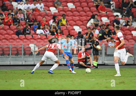 Kallang-Singapore-26lug2018:Kevin gameiro #21 Player di Atletico Madrid in azione prima di icc2018 tra l'Arsenal contro a Atletico de Madrid a nati Foto Stock