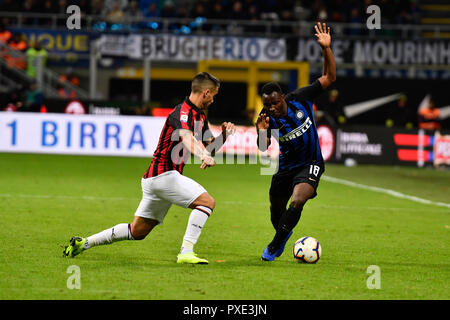 Kwadwo Asamoah (FC Internazionale) durante la Serie A TIM partita di calcio tra FC Internazionale Milano e AC Milano Stadio Giuseppe Meazza su 21 Ottobre, 2018 di Milano, Italia. Foto Stock