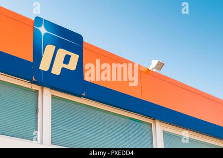 CARRARA. Italia - Ottobre 21, 2018 - Ip logo aziendale su una stazione di gas Foto Stock