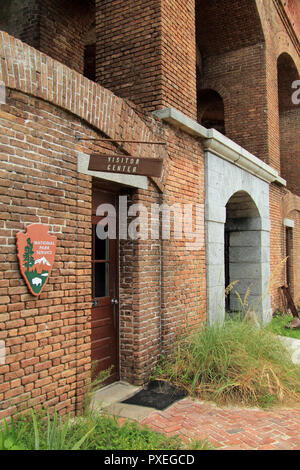 Un piccolo centro visitatori offre ai turisti informazioni su Fort Jefferson e il Parco Nazionale di Dry Tortugas, situato a 70 miglia ad ovest di Key West, Florida Keys Foto Stock