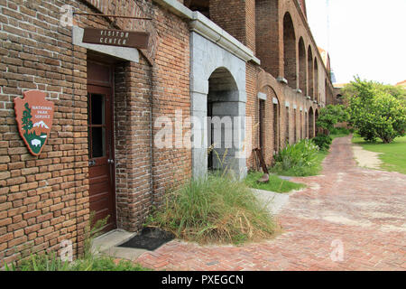 Un piccolo centro visitatori offre ai turisti informazioni su Fort Jefferson e il Parco Nazionale di Dry Tortugas, situato a 70 miglia ad ovest di Key West, Florida Keys Foto Stock