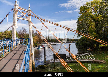 La Western sospensione ponte a Teddington Lock,l'Inghilterra,UK Foto Stock