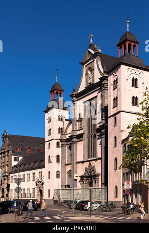 La barocca chiesa gesuita S. Mariae assunta al Marzellen street, Colonia, Germania. die fruehbarocke Jesuitenkirche S. Mariae Himmelfa Foto Stock