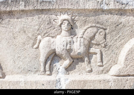 Stele votiva periodo Romano 2sd secolo una:D., giorno moderno Eskisehir, Turchia Foto Stock