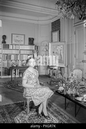 Michelle Auriol , nato a Michelle Aucouturier il 5 marzo 1896 a Carmaux ( Tarn ) e morì il 21 gennaio , 1979 nel 4 ° arrondissement di Parigi , era la moglie di Vincent Auriol , sedicesimo presidente della Repubblica francese, primo presidente della Quarta Repubblica di gennaio 16 , 1947 il 16 gennaio , 1954 . Foto prese all'interno del Elysees Palace a Parigi, Francia. Foto Stock