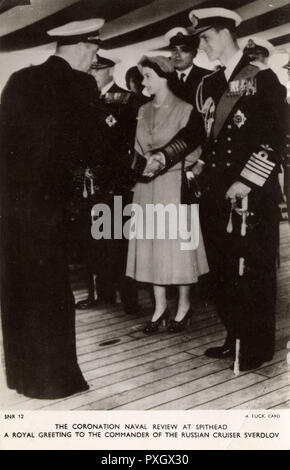 Regina Elisabetta II - Coronation Naval Review a Spithead Foto Stock