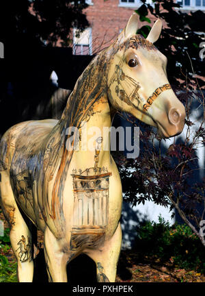 Un esempio del cavallo di decor in tutta downtown Saratoga Springs, NY, STATI UNITI D'AMERICA Foto Stock