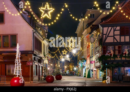 Strada di Natale a Colmar, Francia Foto Stock