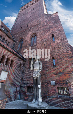 Roland von Brandeburgo 1474, copia 1905 davanti al Märkisches Museum di Berlino, Germania Foto Stock