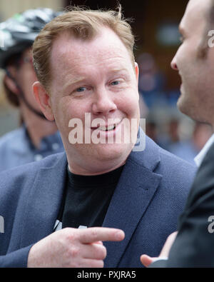 Melbourne, Australia, 23 Ott, 2018. Luca Hilakari, Victorian Trades Hall segretario del Consiglio a modificare le regole di unione dei lavoratori rally nel centro di Melbourne. Credito: Robyn Charnley/Alamy Live News. Foto Stock