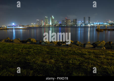 La città di San Diego il colpo da Coronado di notte Foto Stock