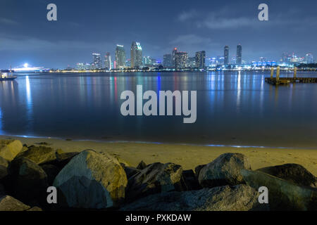 La città di San Diego il colpo da Coronado di notte Foto Stock