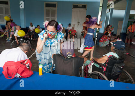 Il peruviano attrice Wendy Ramos, fondatore della "bolaroja', durante il festival Belen Foto Stock