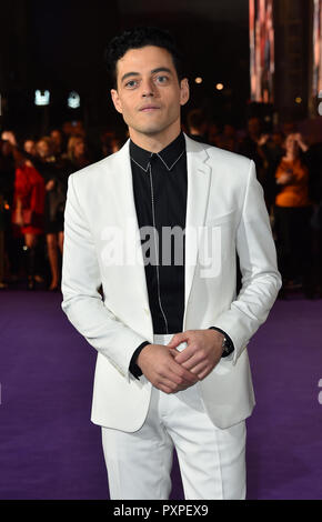 Rami Malek frequentando il Bohemian Rhapsody Premiere Mondiale tenutasi presso la SSE Arena, Wembley, Londra. Foto Stock