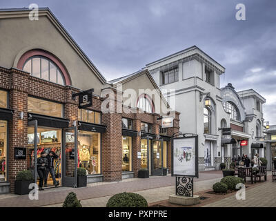 Factory Outlet, Ingolstadt Village, Baviera, Germania Foto Stock