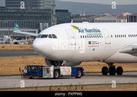 Airbus A330-200 der Air Namibia am Flughafen Frankfurt am Main (FRA), 23.09.2018 Foto Stock