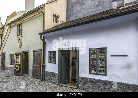 Golden Lane sul Castello di Praga, Hradcany, Sito Patrimonio Mondiale dell'UNESCO, Praga, Repubblica Ceca, Europa Foto Stock