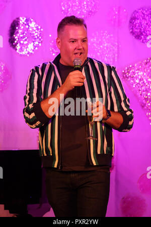 Celebrità frequentare Ross Mathews presenta bolle Dragtastic Brunch a Rockwell tabella & Stage. Dotato di: Ross Mathews dove: Los Angeles, California, Stati Uniti quando: 23 set 2018 Credit: Brian A/WENN.com Foto Stock