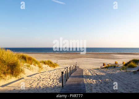 Spiaggia a Est Frisone Isola Juist nel Mare del Nord, in Germania, nella luce del mattino. Foto Stock