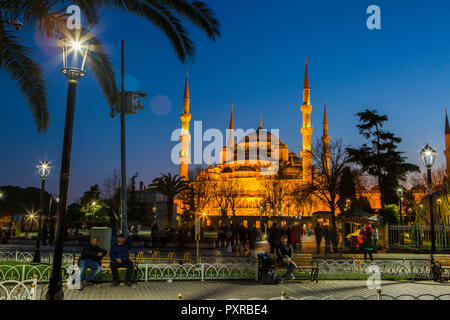 Turchia, Istanbul, Hagia Sofia, Moschea blu a ora Foto Stock