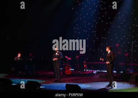 Virginia Beach, Virginia, Stati Uniti d'America. 22 ottobre, 2018. I TENORI IN SANDLER Center in Virginia Beach, Virginia il 22 ottobre 2018. © Jeff Moore 2018 Credit: Jeff Moore/ZUMA filo/Alamy Live News Foto Stock