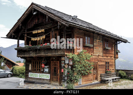 Altes Holzhaus in Ladis, Tirol, Österreich, vecchia casa in legno in Ladis, Tirolo, Austria, ladis, villaggio, centro valle Inn, europa, legno,, casa Foto Stock