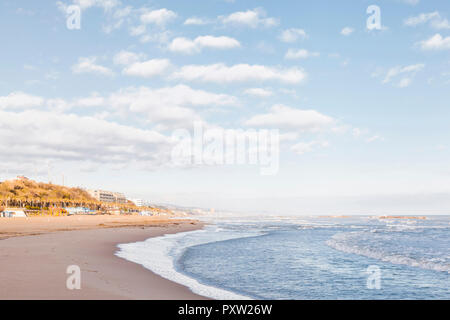 L'Italia, Molise, Termoli, Spiaggia di mattina presto Foto Stock