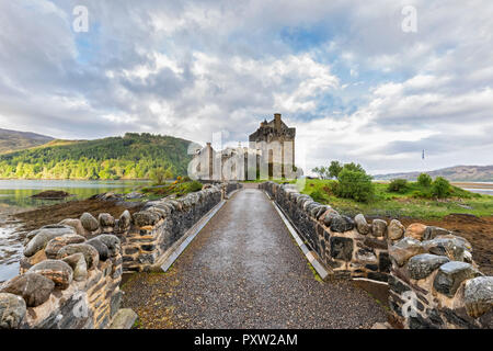 Regno Unito, Scozia, Dornie, Loch Duich, Eilean Donan Castle Foto Stock