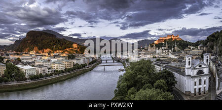 Centro storico della città di Salisburgo, Austria Foto Stock