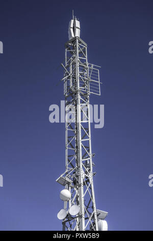 Antennenmast, Mittente und Messgeräte auf dem österreichischen Teil der Zugspitze, Bezirk Reutte, Tirol, Österreich, Europa, Torre per antenna, trasmettitori Foto Stock