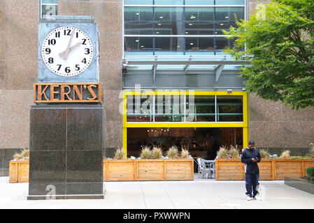 Il restaurato edificio storico che è Kern's orologio, ora su Woodward e Gratiot, nel centro di Detroit, nel Michigan, Stati Uniti d'America Foto Stock