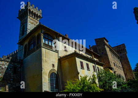 Paesaggio di Badia a Passignano immerso nelle colline del Chianti nel Comune di Tavarnelle Val di Pesa nel Chianti Toscana. Foto Stock