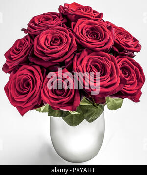 Rote Rosen in vaso Foto Stock