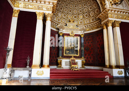 Imperial sala del trono. La piccola sala del trono è stato creato da Auguste de Montferrand nel 1833.Lo Stato Museo Hermitage. San Pietroburgo, Northwestern, Foto Stock