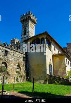 Paesaggio di Badia a Passignano immerso nelle colline del Chianti nel Comune di Tavarnelle Val di Pesa nel Chianti Toscana. Foto Stock