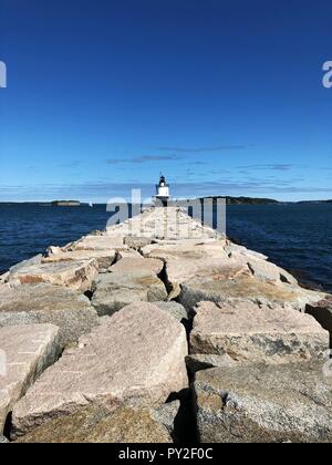 Punto di primavera Ledge Lighthouse, Portland, Maine, Stati Uniti Foto Stock