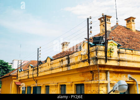 Hoa Lo prigione, storica pietra miliare in Hanoi, Vietnam Foto Stock