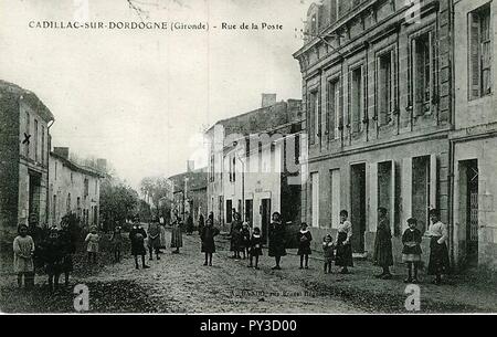 Cadillac-sur-Garonne - rue de la Poste. Foto Stock