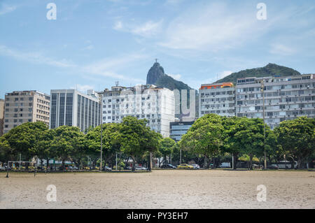 Il Botafogo skyline con monte Corcovado sullo sfondo - Rio de Janeiro, Brasile Foto Stock