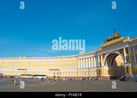 General Staff Building, la Piazza del Palazzo, San Pietroburgo, Russia Foto Stock