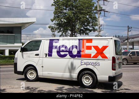 Licciana Nardi, Italia - 25 Settembre 2018: Fedex logistic van. Sulla strada No.1001, a 8 km dalla città di Chiangmai. Foto Stock