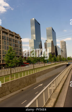 Rotterdam, Paesi Bassi - 27 Maggio: una facciata di il Delftse Poort edificio a Rotterdam il 27 maggio 2017. Rotterdam è un importante città portuale nella provi olandese Foto Stock