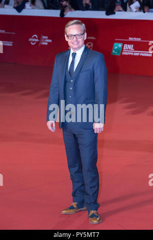 Roma, Italia. Ottobre 24, 2018: Jon Baird a piedi un tappeto rosso del film "tan & Ollie' a Roma Film Fest 2018. Credito: Gennaro Leonardi/Alamy Live News Foto Stock