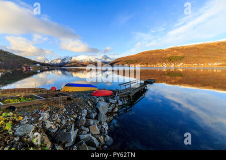 Autunno in inverno paesaggio panoramico immagini prese sull isola Kvaloya Troms comune, nei pressi di Tromso Norvegia Foto Stock