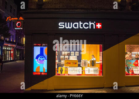 Swatch retail outlet su Carnaby Street, Soho, London, Regno Unito Foto Stock