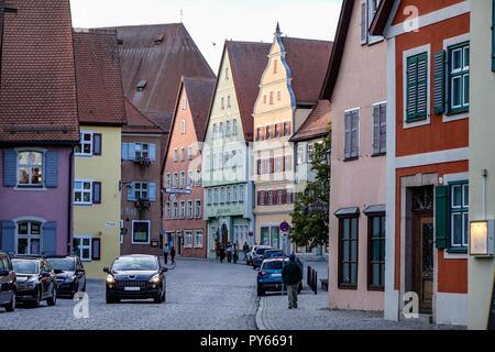 DINKELSBUEHL Germania, 08.26.2018 la piccola città di Dinkelbuehl è una delle città più attraenti in souhtern Germania Foto Stock