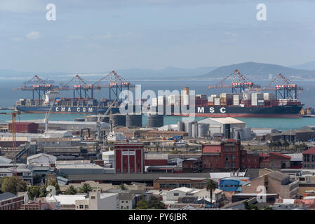 Cape Town, Sud Africa. Una panoramica della navigazione nel porto di Città del Capo Foto Stock