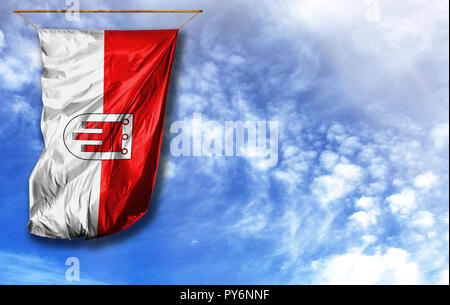Bandiera del Vorarlberg. Bandiera verticale, contro il cielo blu con posto per il testo Foto Stock