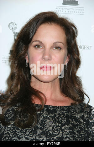 Elizabeth Perkins 09/17/09 "Academy of Television Arts & Sciences onorare la 61st Primetime Emmy Awards nomination per prestazioni eccezionali' @ Wolfgang Puck al Pacific Design Center, West Hollywood Foto di Ima Kuroda/HNW / PictureLux (17 settembre 2009) Foto Stock