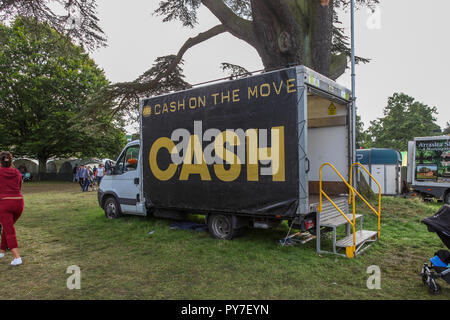 Una cassa mobile macchina camion o carrello a Chatsworth Country Fair, la Chatsworth House, Derbyshire, England, Regno Unito Foto Stock